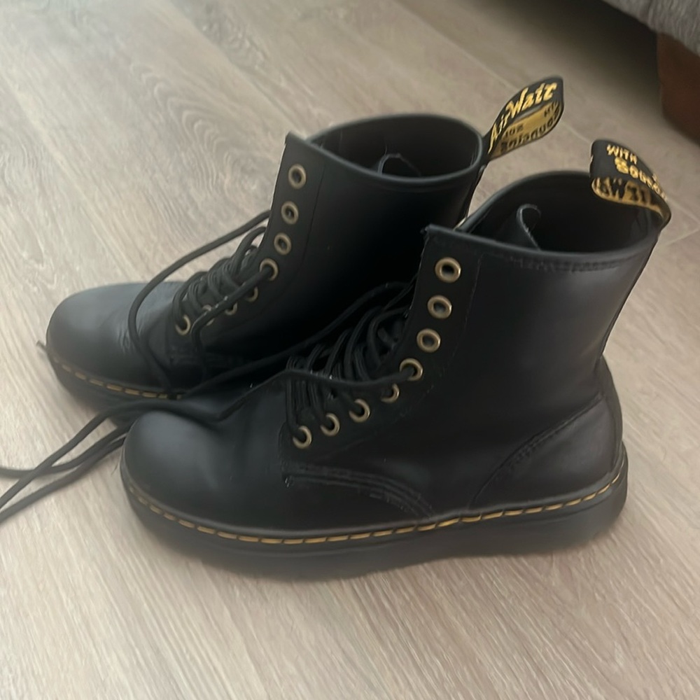 Size 5 Women’s Doc Martens